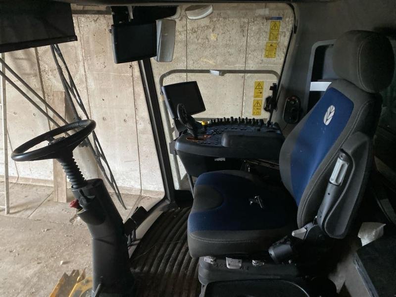 Mähdrescher typu New Holland CR9-90, Gebrauchtmaschine v CHAUMONT (Obrázek 3)