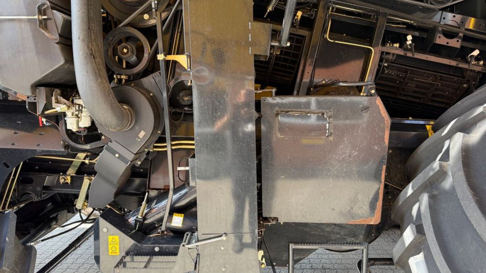 Mähdrescher типа New Holland CR9080 SLH Elevation, Gebrauchtmaschine в Gjerlev J. (Фотография 16)