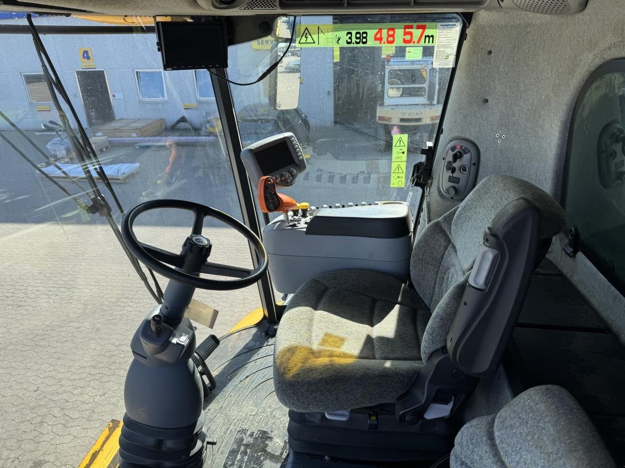 Mähdrescher tip New Holland CR9080 SLH, Gebrauchtmaschine in Hadsten (Poză 6)