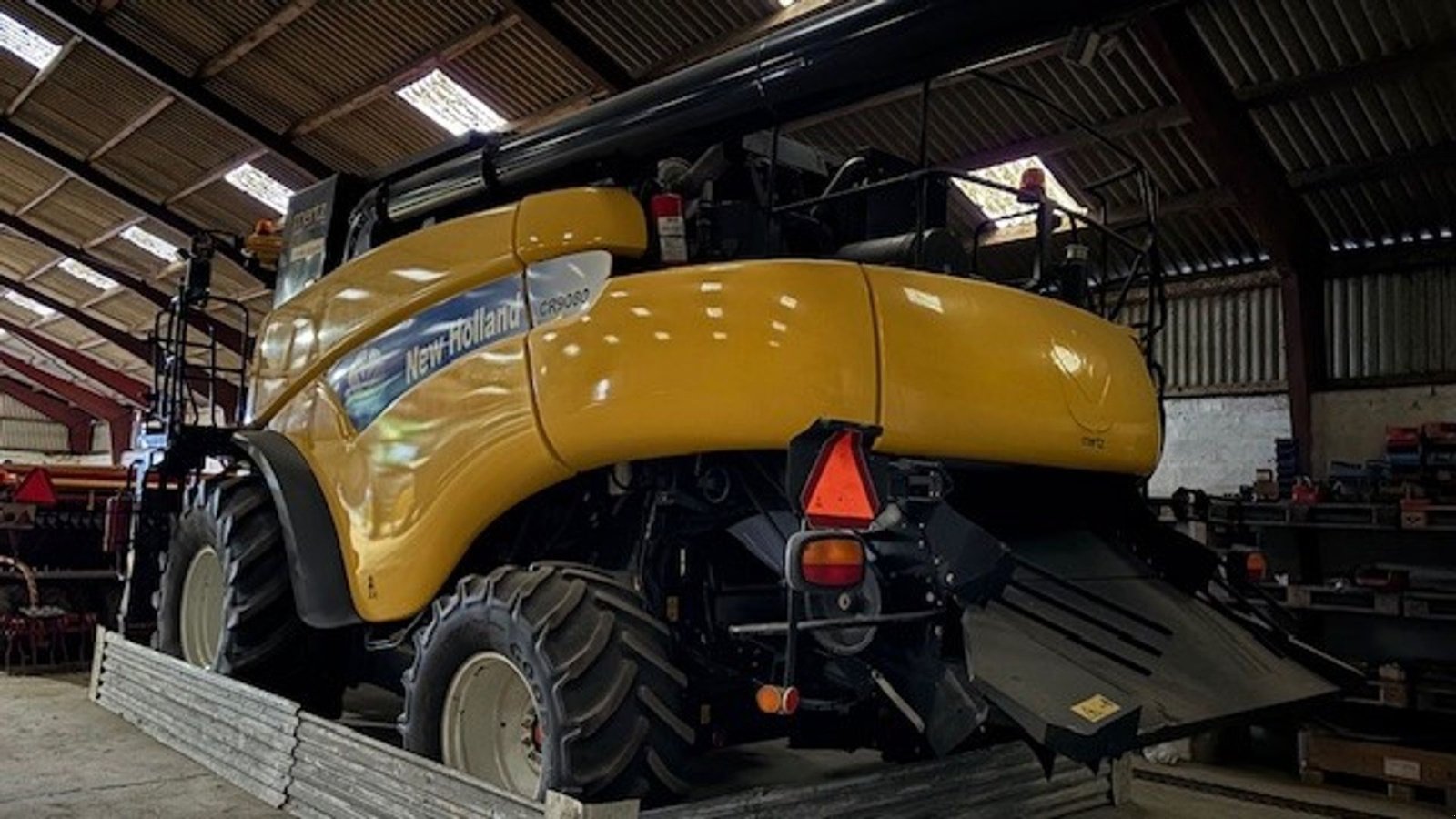 Mähdrescher of the type New Holland CR9080, Gebrauchtmaschine in Sakskøbing (Picture 8)