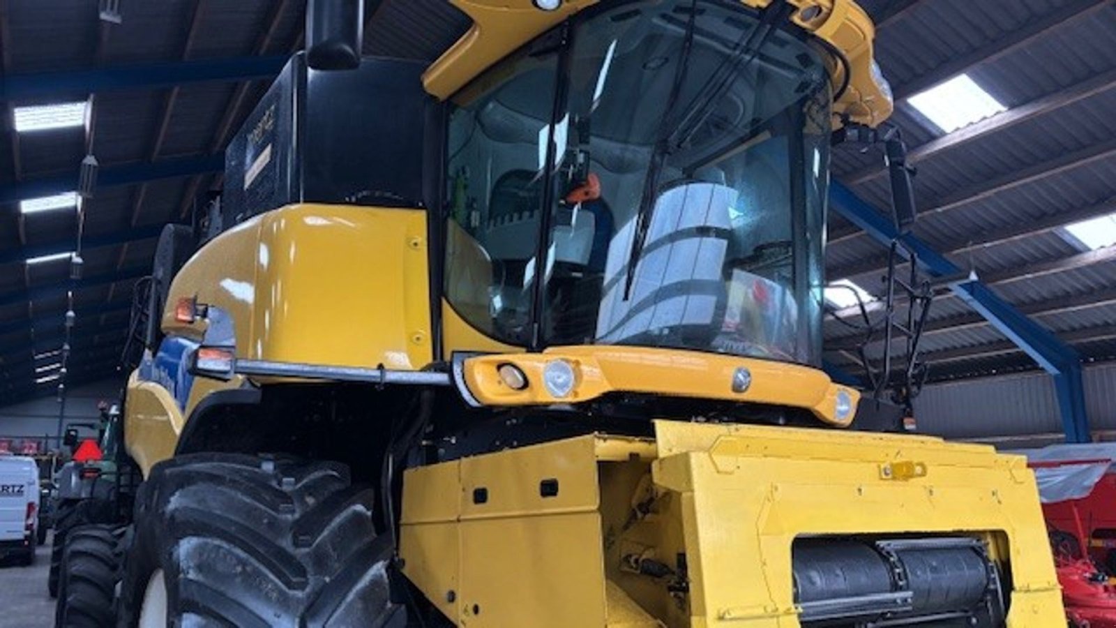 Mähdrescher of the type New Holland CR9080, Gebrauchtmaschine in Sakskøbing (Picture 2)