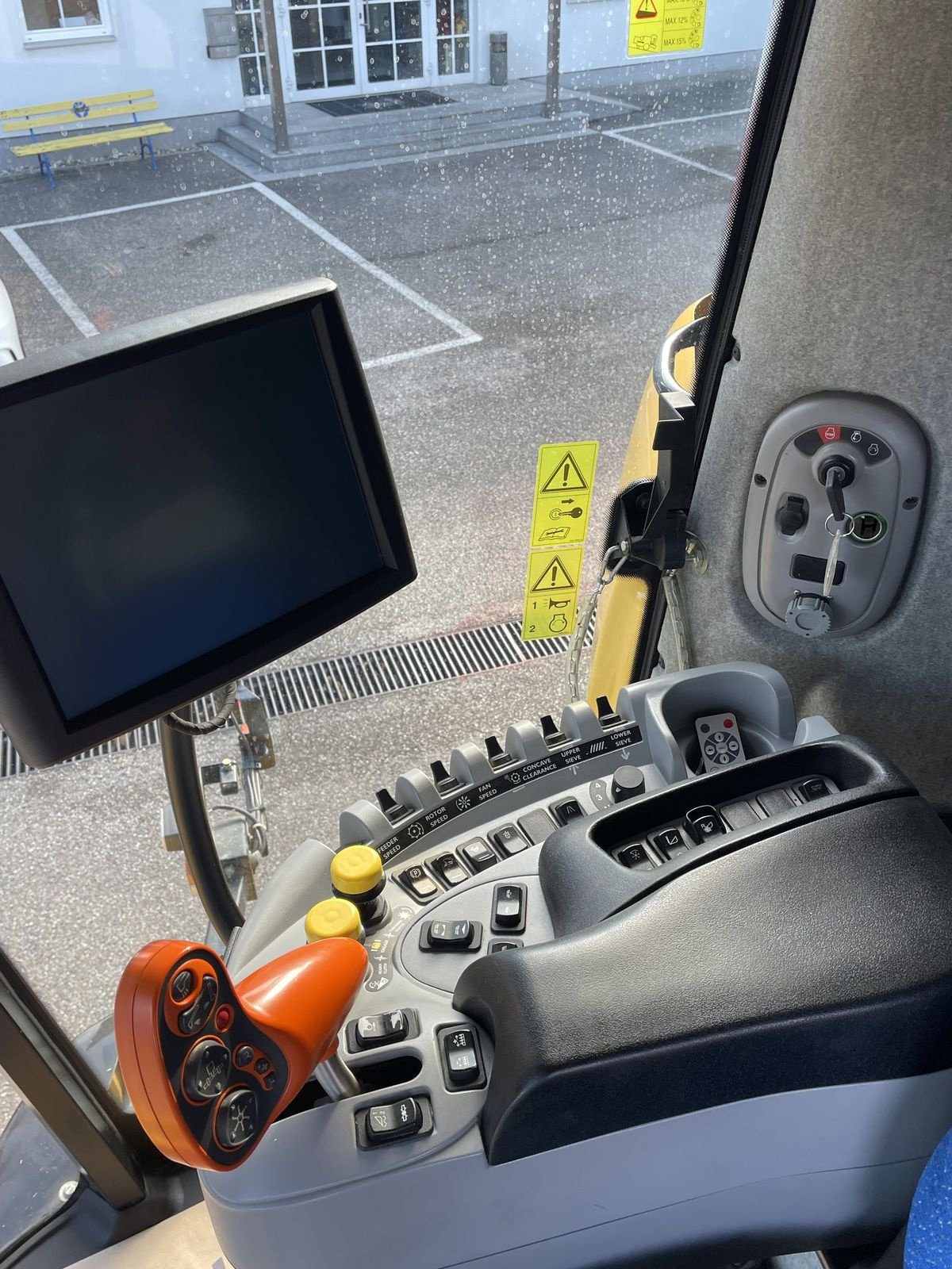 Mähdrescher typu New Holland CR9080, Gebrauchtmaschine v Burgkirchen (Obrázek 9)