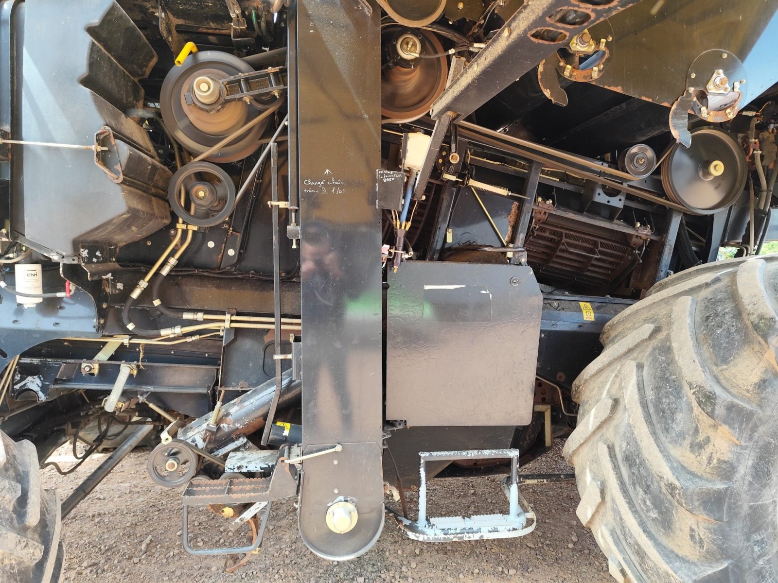 Mähdrescher za tip New Holland CR9080, Gebrauchtmaschine u Le Horps (Slika 10)