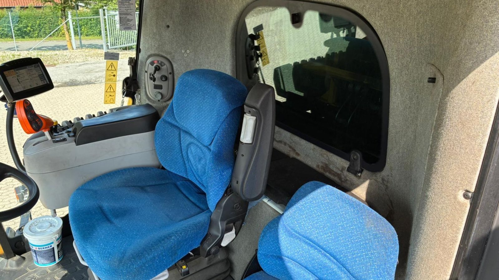 Mähdrescher of the type New Holland CR9090 CR9090, Gebrauchtmaschine in Trige (Picture 11)