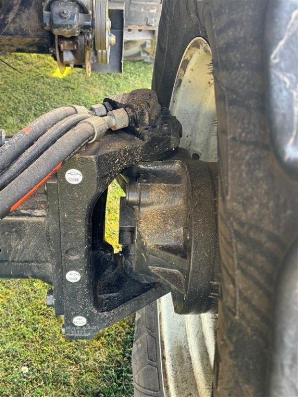 Mähdrescher of the type New Holland CR9090 SLH 4WD, Gebrauchtmaschine in Holstebro (Picture 7)