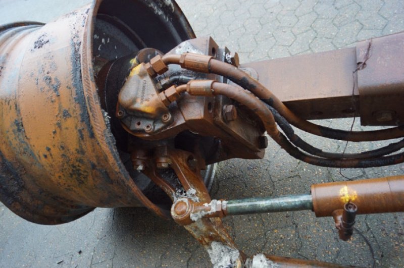 Mähdrescher del tipo New Holland CR9090, Gebrauchtmaschine In Hemmet (Immagine 14)