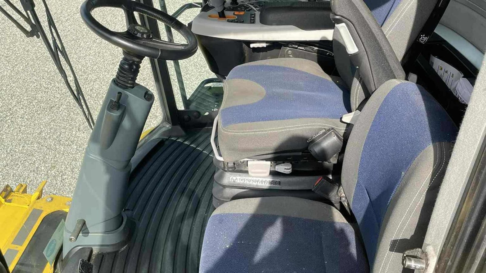 Mähdrescher of the type New Holland CR9.80 DK flotteste NH tærsker m. 30 fods Varifeed, Gebrauchtmaschine in Borre (Picture 6)