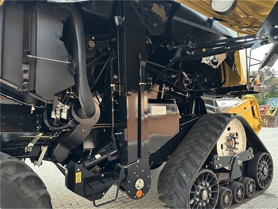 Mähdrescher des Typs New Holland CR9.80 SLH + 30” VarioFeed HD Klargjort til høsten 2025!, Gebrauchtmaschine in Gjerlev J. (Bild 12)