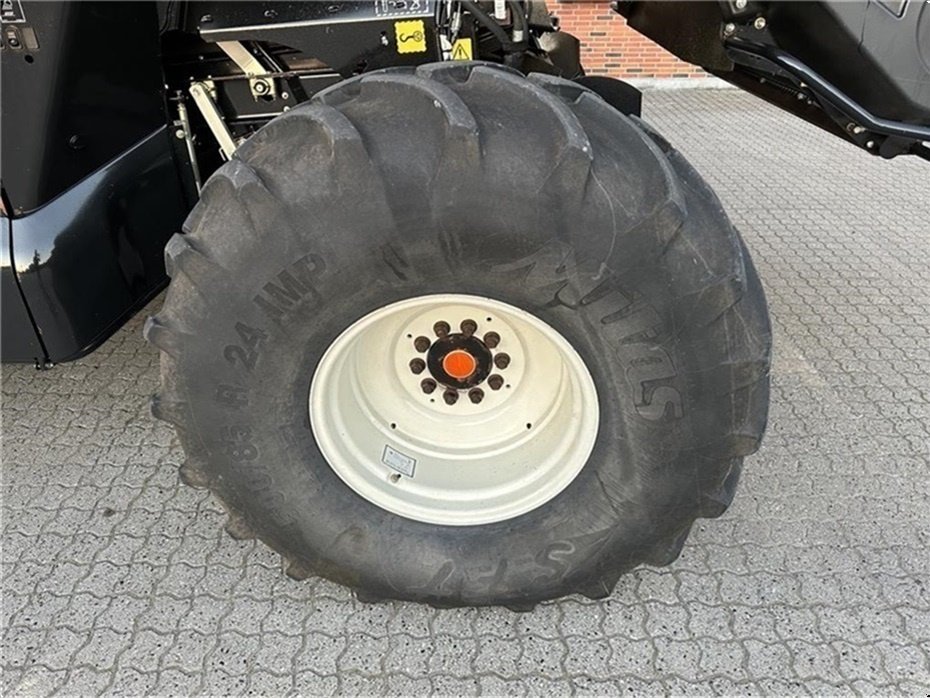 Mähdrescher des Typs New Holland CR9.80 SLH + 30” VarioFeed HD Klargjort til høsten 2025!, Gebrauchtmaschine in Gjerlev J. (Bild 9)