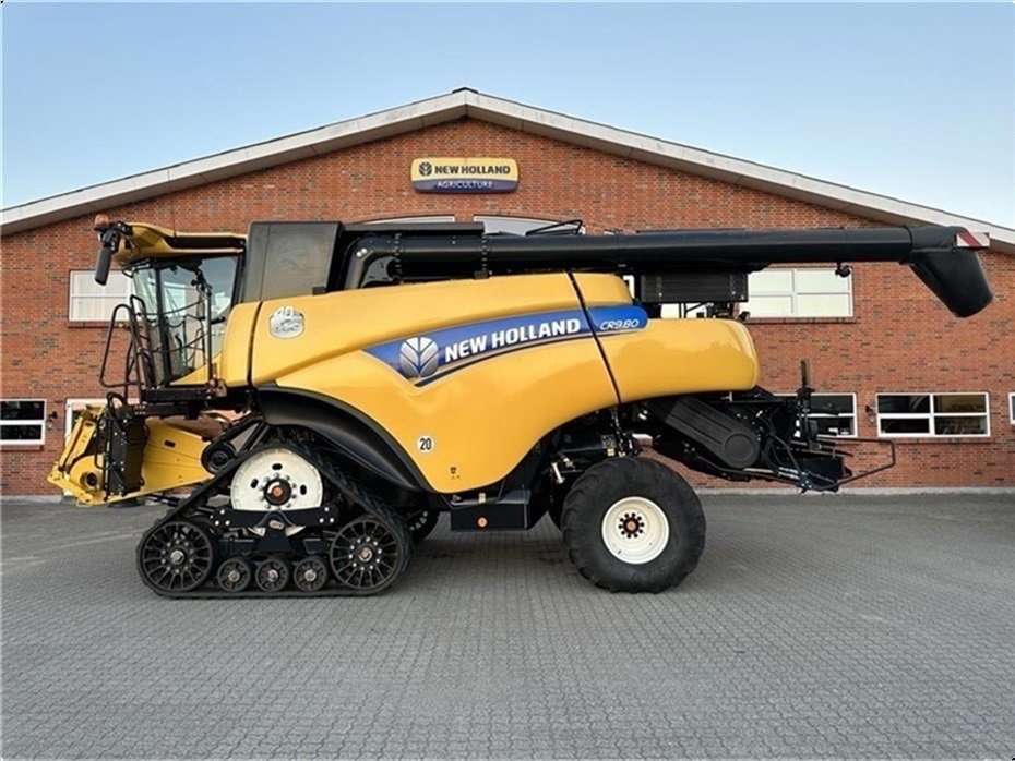 Mähdrescher des Typs New Holland CR9.80 SLH + 30” VarioFeed HD Klargjort til høsten 2025!, Gebrauchtmaschine in Gjerlev J. (Bild 1)
