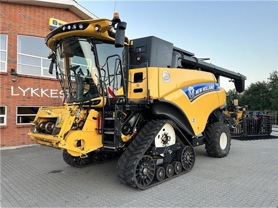 Mähdrescher des Typs New Holland CR9.80 SLH + 30” VarioFeed HD Klargjort til høsten 2025!, Gebrauchtmaschine in Gjerlev J. (Bild 2)