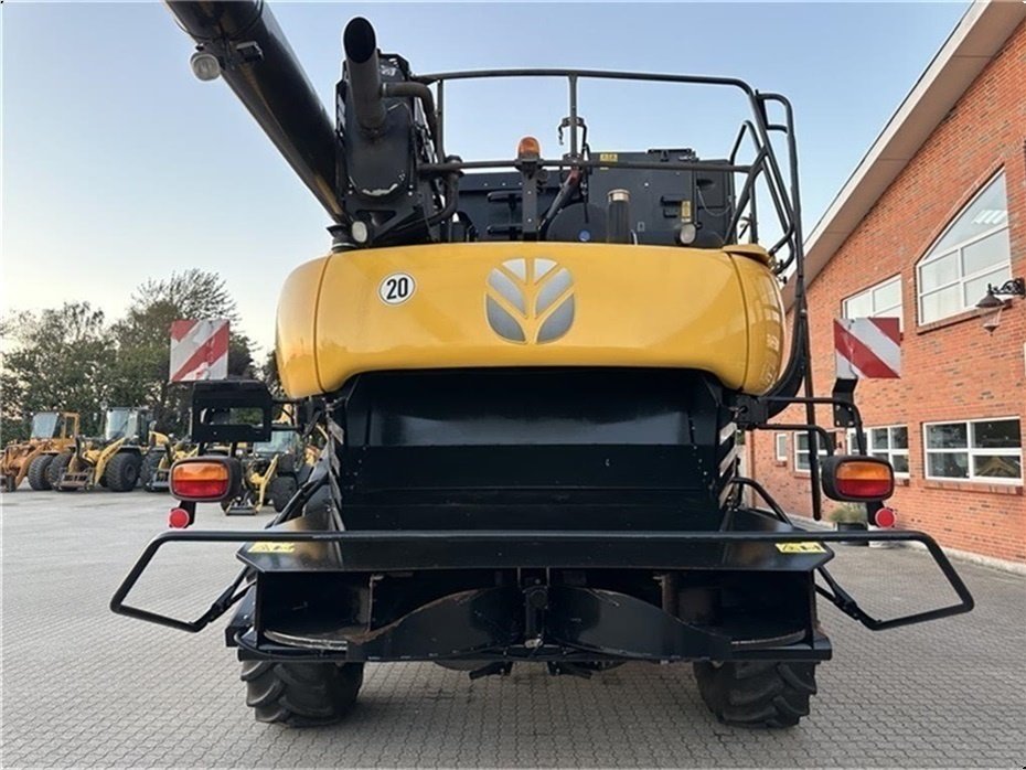 Mähdrescher des Typs New Holland CR9.80 SLH + 30” VarioFeed HD Klargjort til høsten 2025!, Gebrauchtmaschine in Gjerlev J. (Bild 7)