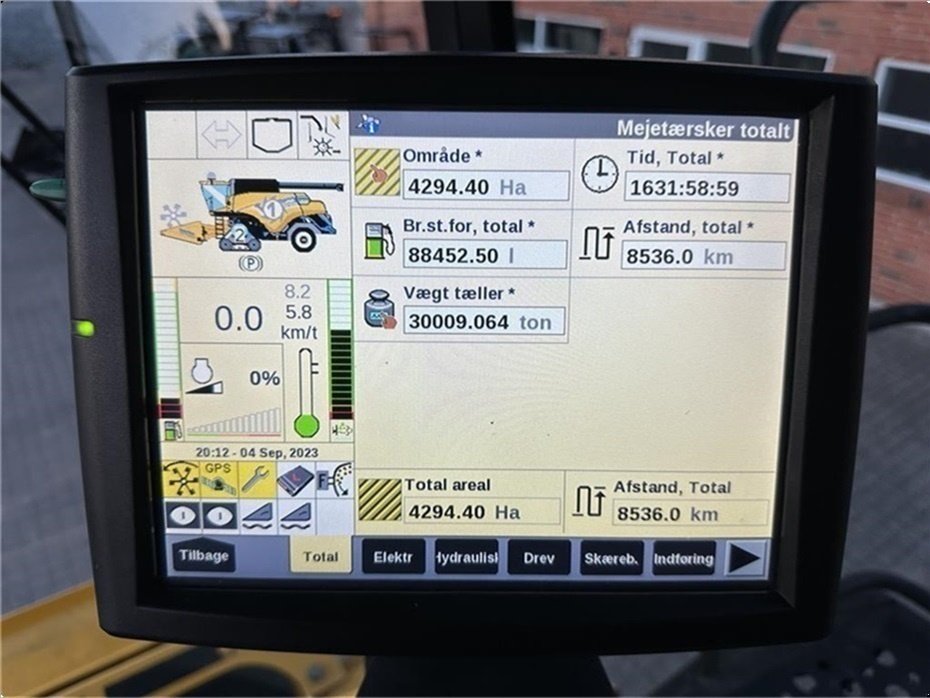 Mähdrescher des Typs New Holland CR9.80 SLH + 30” VarioFeed HD Klargjort til høsten 2025!, Gebrauchtmaschine in Gjerlev J. (Bild 18)