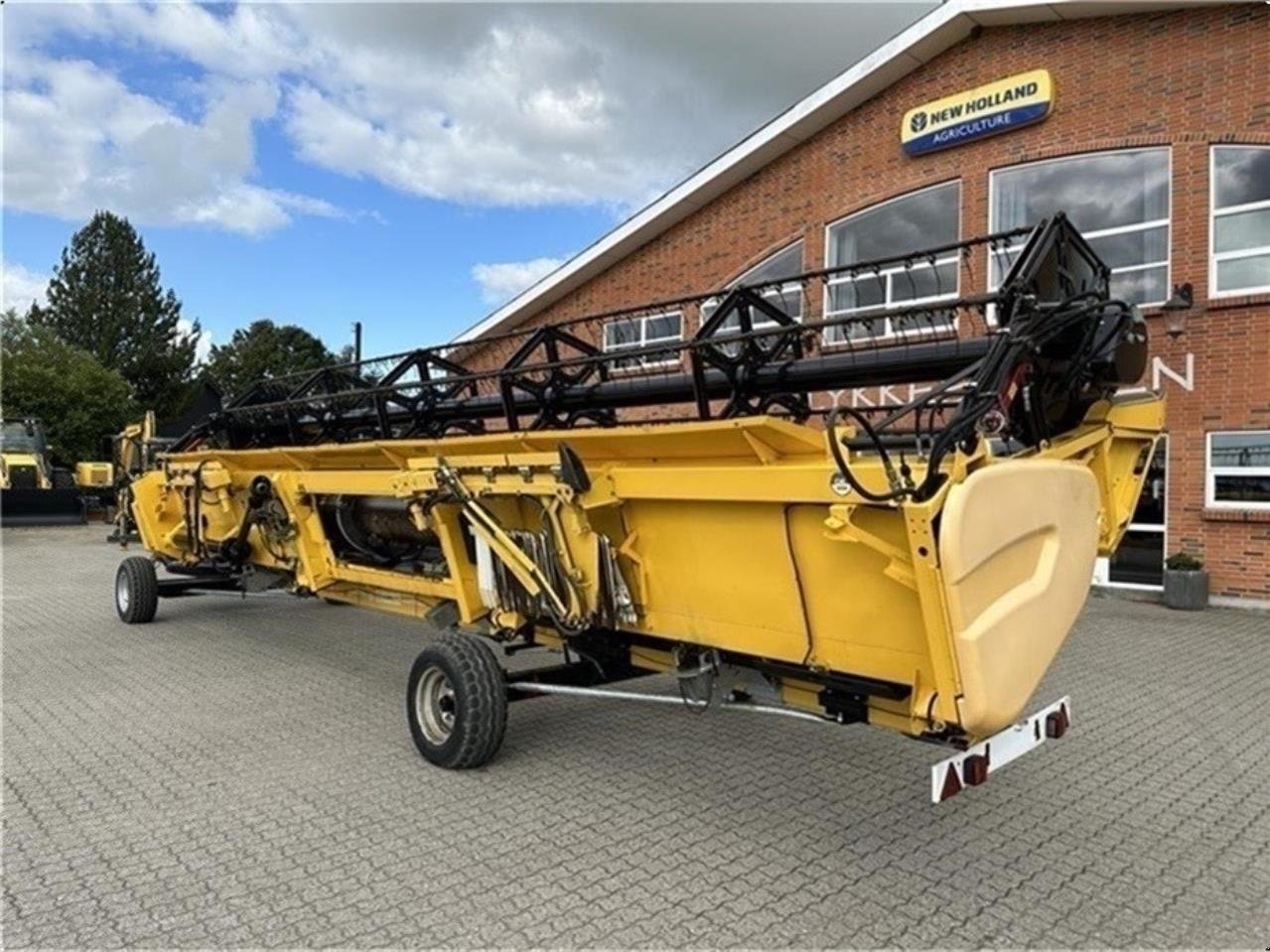 Mähdrescher of the type New Holland CR9.80, Gebrauchtmaschine in Middelfart (Picture 8)