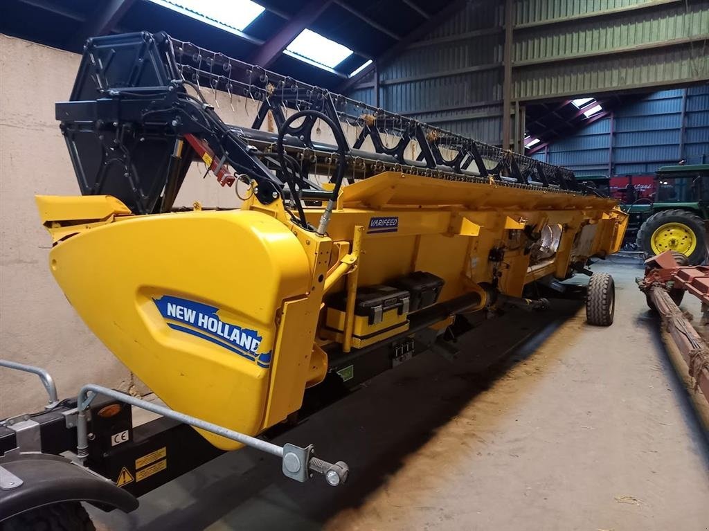 Mähdrescher des Typs New Holland CR9.80, Gebrauchtmaschine in Roskilde (Bild 14)