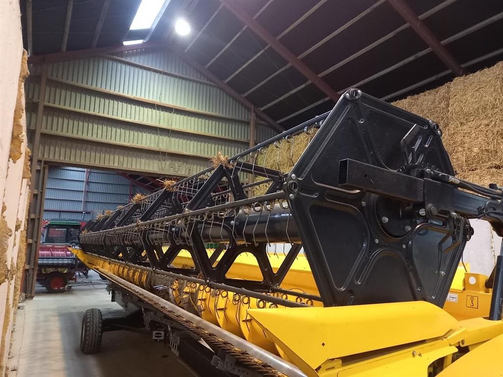 Mähdrescher des Typs New Holland CR9.80, Gebrauchtmaschine in Roskilde (Bild 11)