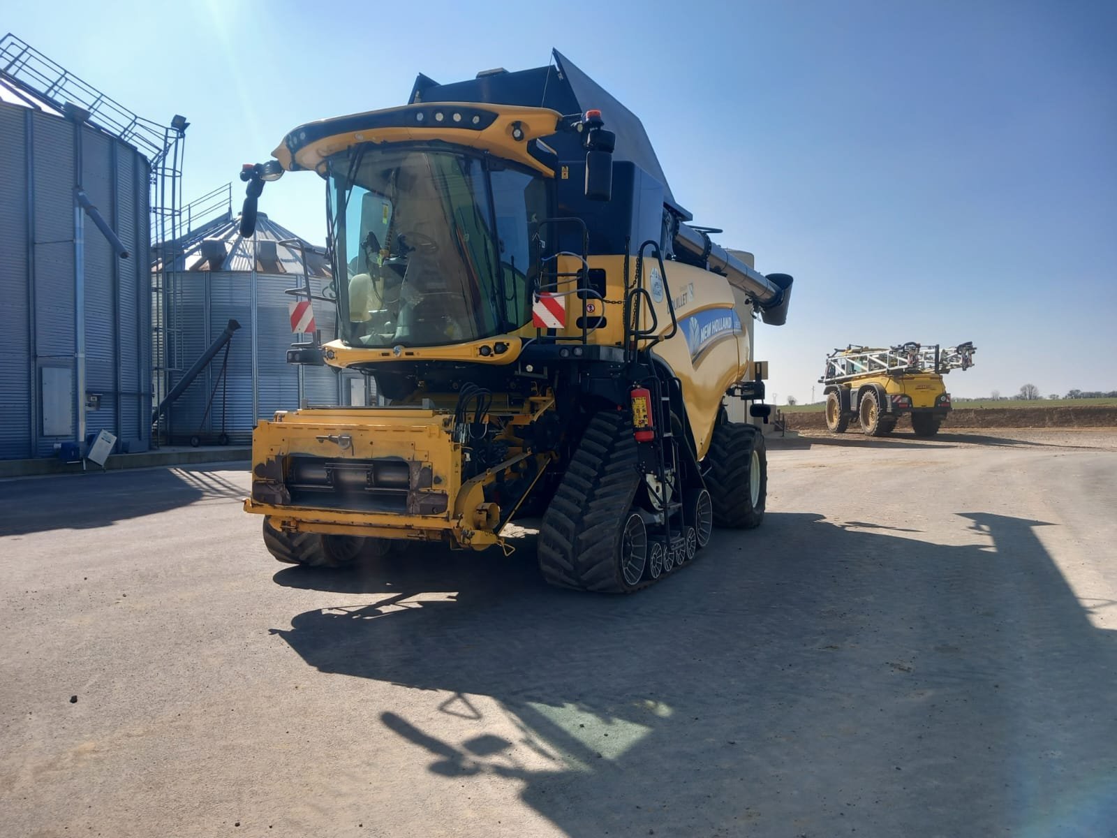 Mähdrescher of the type New Holland CR9.80SMARTTRAX, Gebrauchtmaschine in Le Horps (Picture 11)