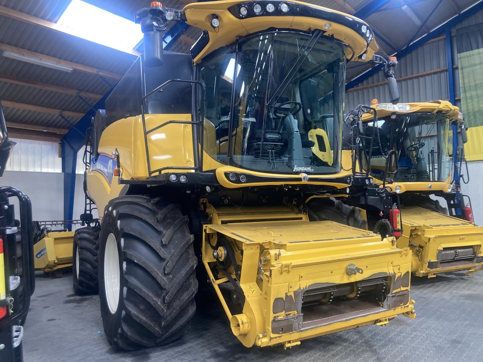 Mähdrescher of the type New Holland CR.9.90 SLH, Gebrauchtmaschine in Thisted (Picture 2)