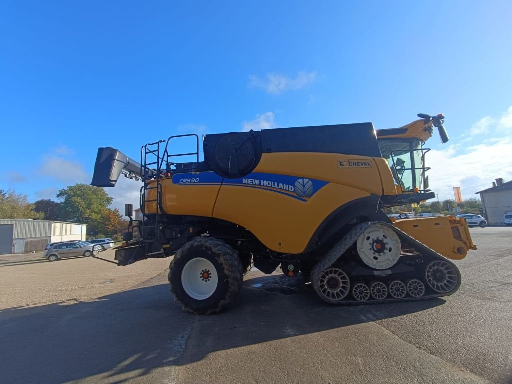 Mähdrescher tip New Holland CR9.90 smart Trax, Gebrauchtmaschine in Chauvoncourt (Poză 8)
