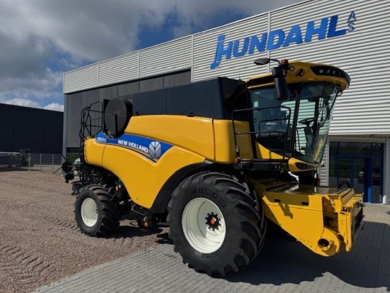 Mähdrescher Türe ait New Holland CR9.90 TIER4, Gebrauchtmaschine içinde Thisted (resim 1)