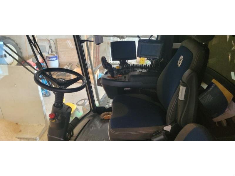 Mähdrescher typu New Holland CR9.90, Gebrauchtmaschine w BRAY en Val (Zdjęcie 6)