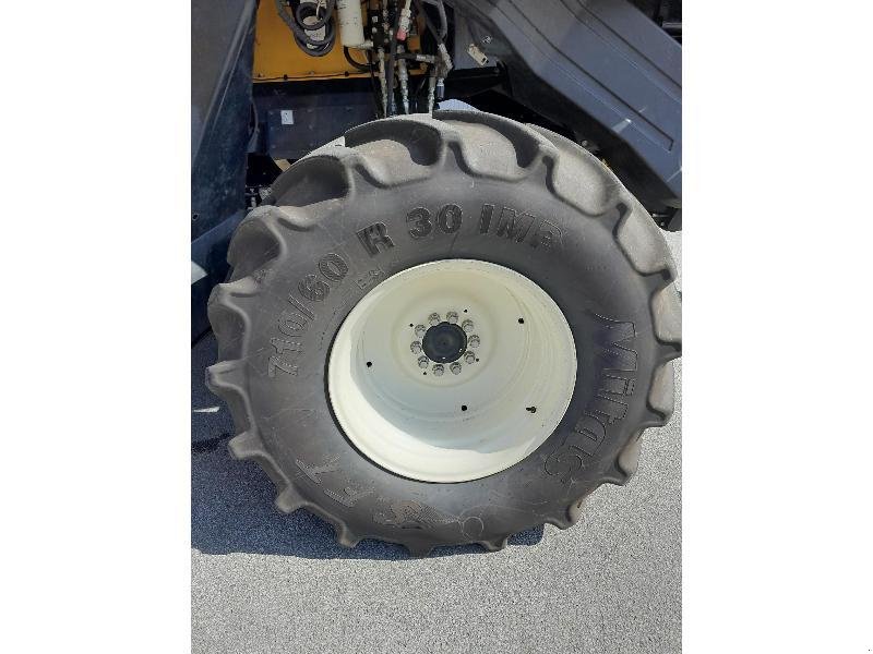 Mähdrescher typu New Holland CR990, Gebrauchtmaschine v PONTIVY (Obrázek 10)