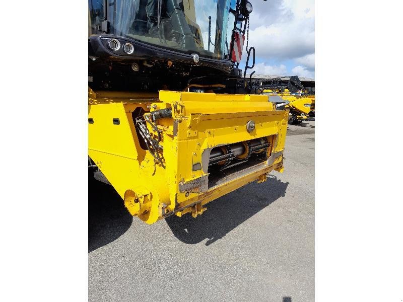 Mähdrescher typu New Holland CR990, Gebrauchtmaschine v PONTIVY (Obrázek 7)