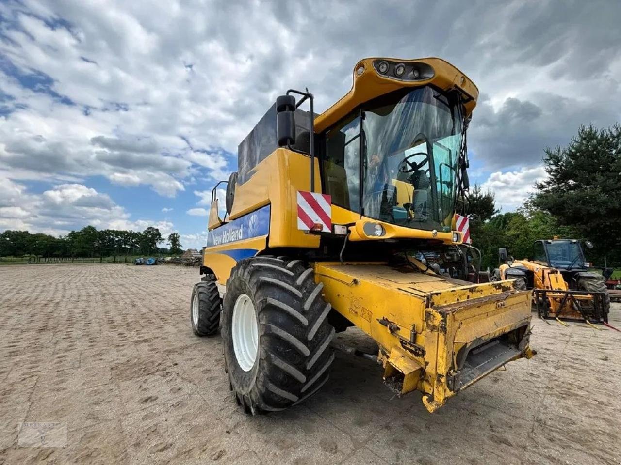 Mähdrescher des Typs New Holland CSX7070, Gebrauchtmaschine in Pragsdorf (Bild 4)