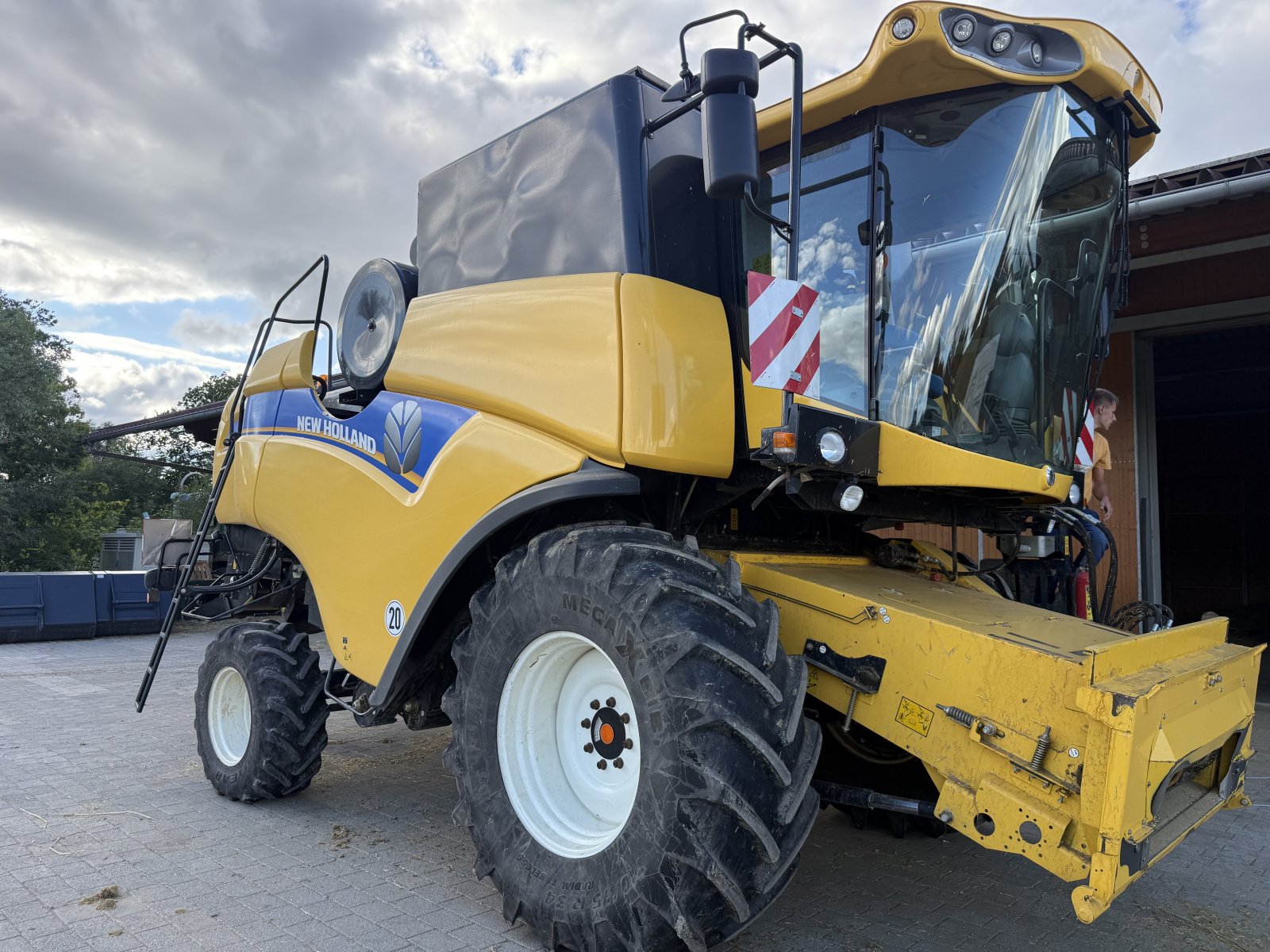 Mähdrescher typu New Holland CX 5080, Gebrauchtmaschine v Lenningen (Obrázek 2)