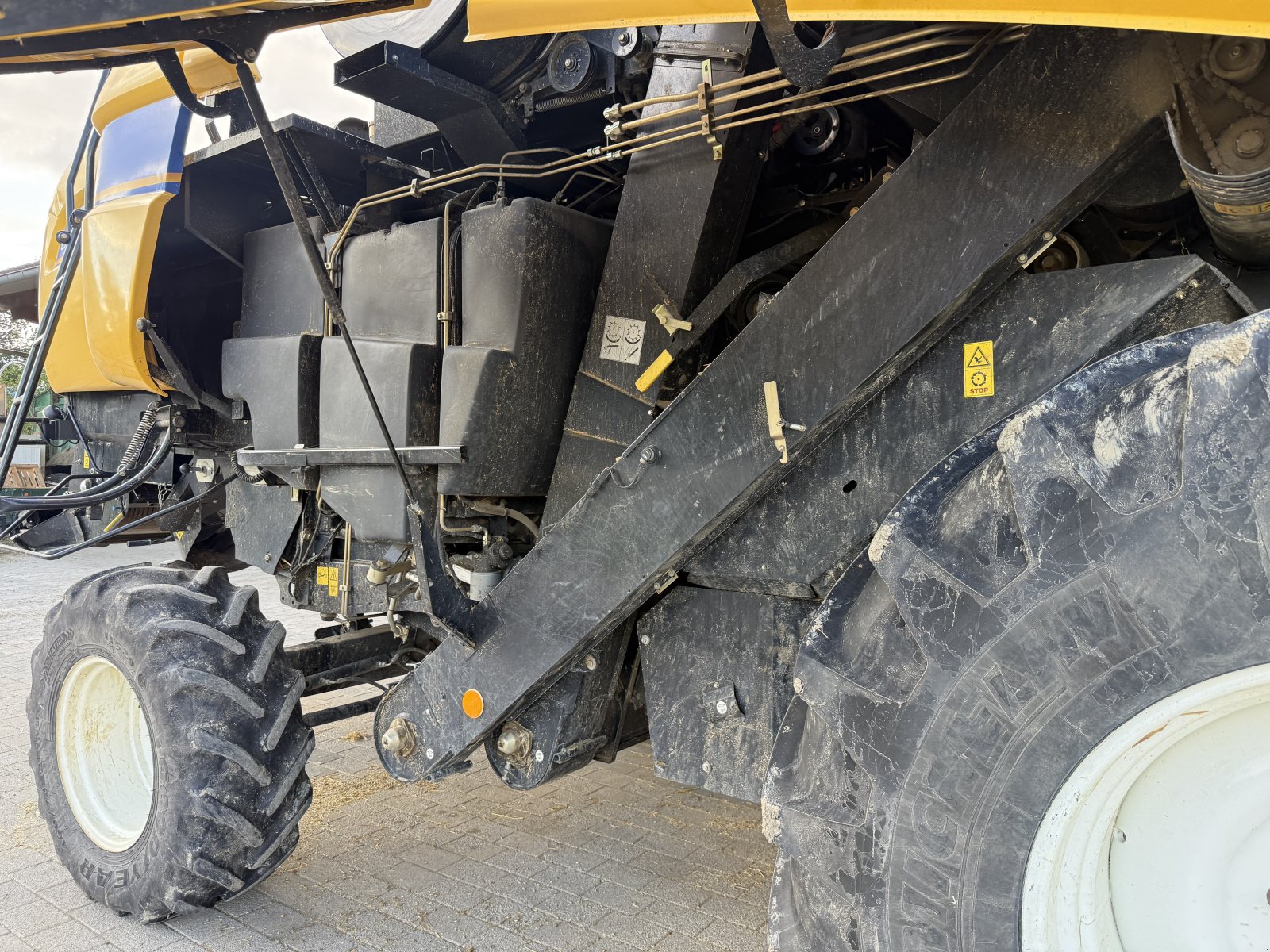 Mähdrescher typu New Holland CX 5080, Gebrauchtmaschine v Lenningen (Obrázek 12)