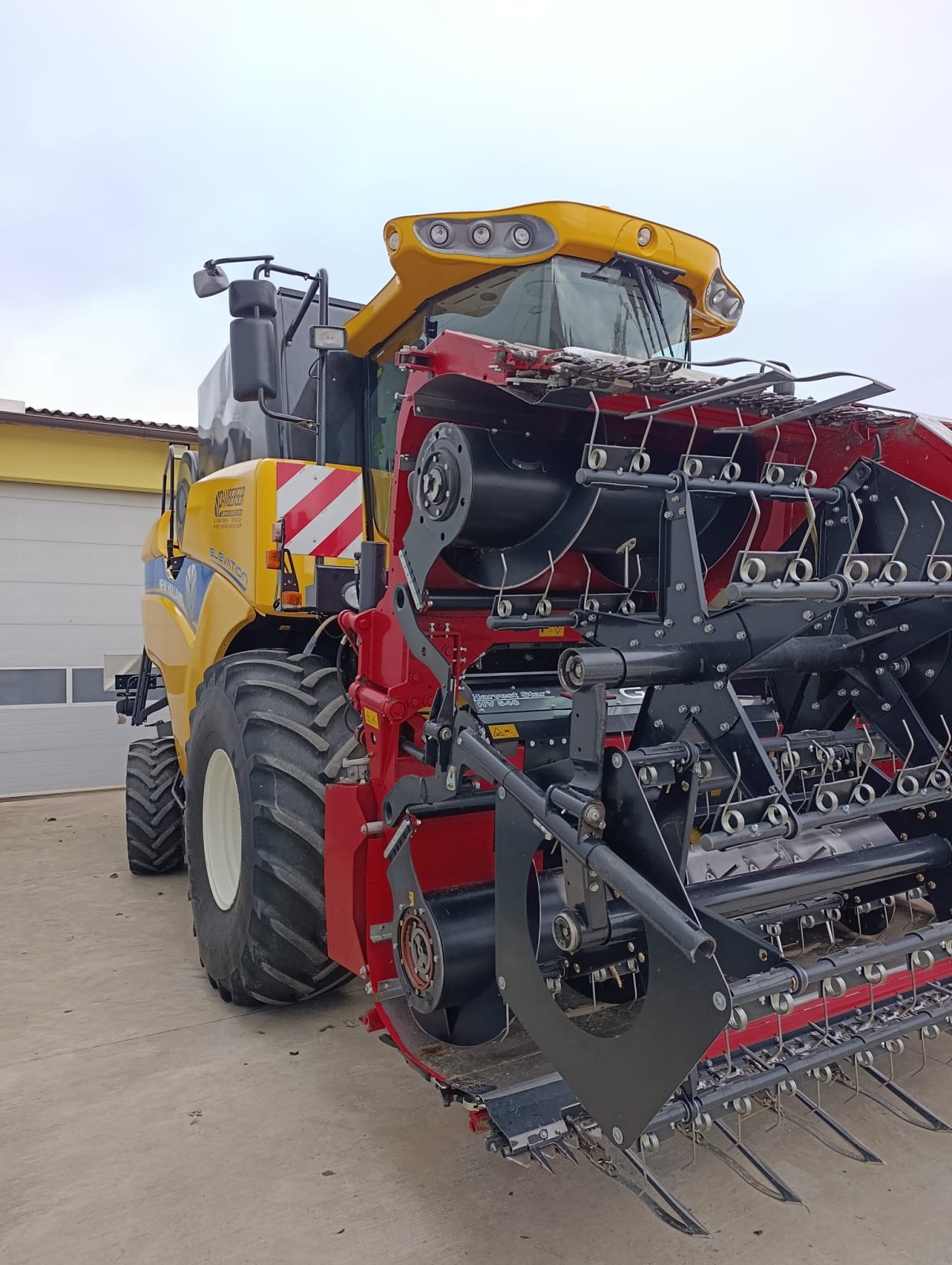 Mähdrescher del tipo New Holland CX 5080, Gebrauchtmaschine In Absdorf (Immagine 4)