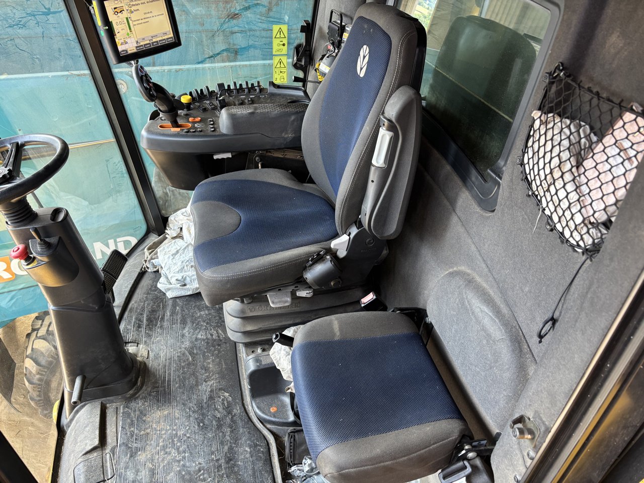 Mähdrescher typu New Holland CX 5090 ETROITE HILLSIDE, Gebrauchtmaschine v MORLHON LE HAUT (Obrázek 9)