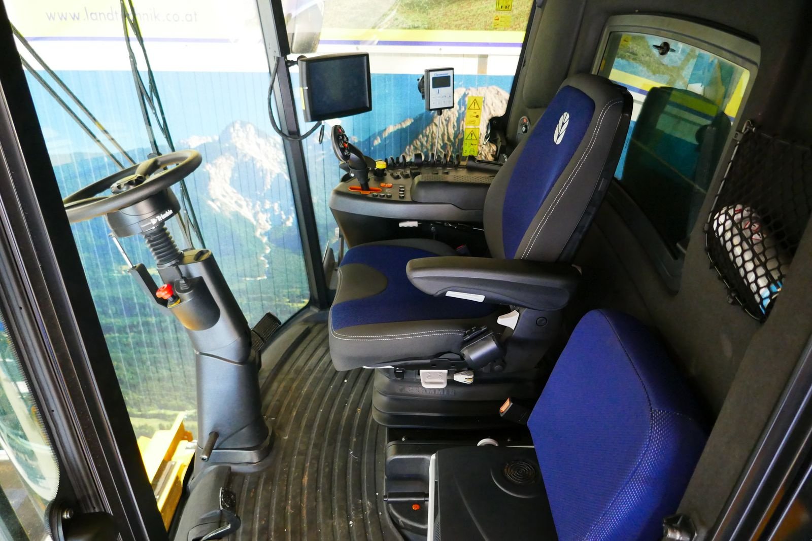 Mähdrescher tip New Holland CX 5.80 Allrad, Gebrauchtmaschine in Villach (Poză 11)