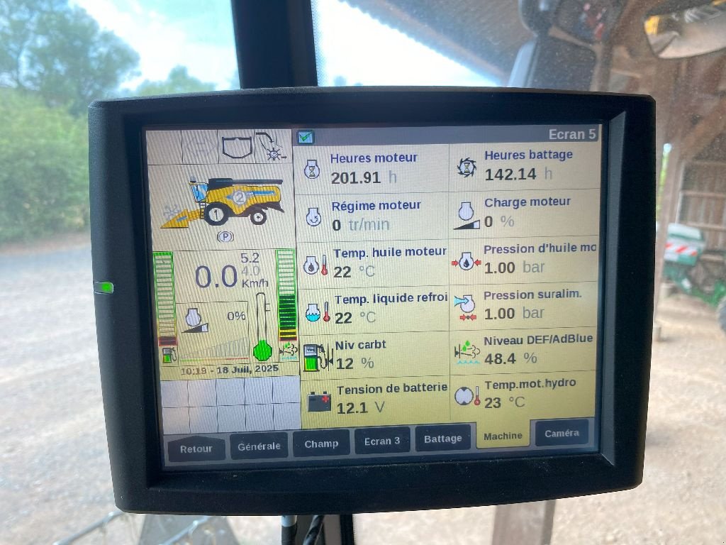 Mähdrescher des Typs New Holland CX 5.80, Gebrauchtmaschine in CHATEAUBRIANT CEDEX (Bild 9)