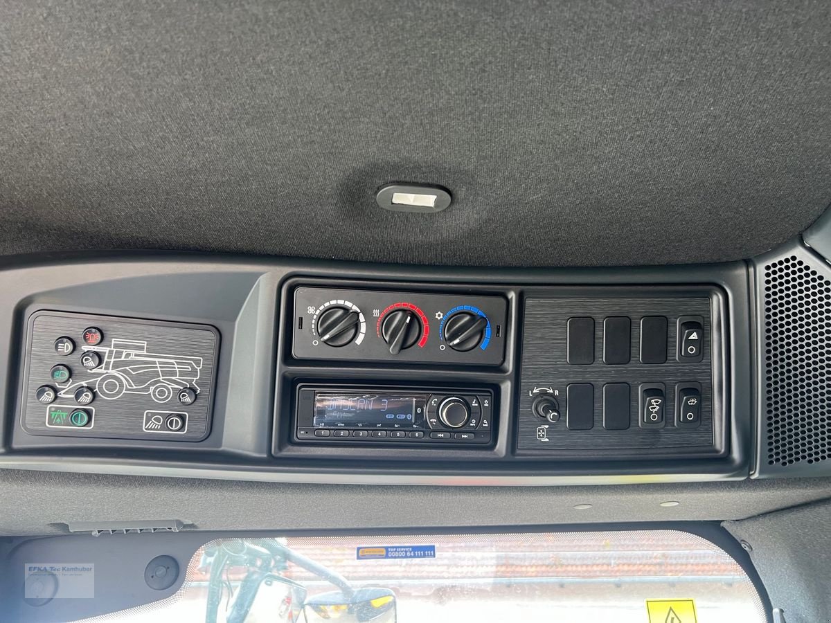 Mähdrescher of the type New Holland CX 5.80, Gebrauchtmaschine in Erlbach (Picture 4)