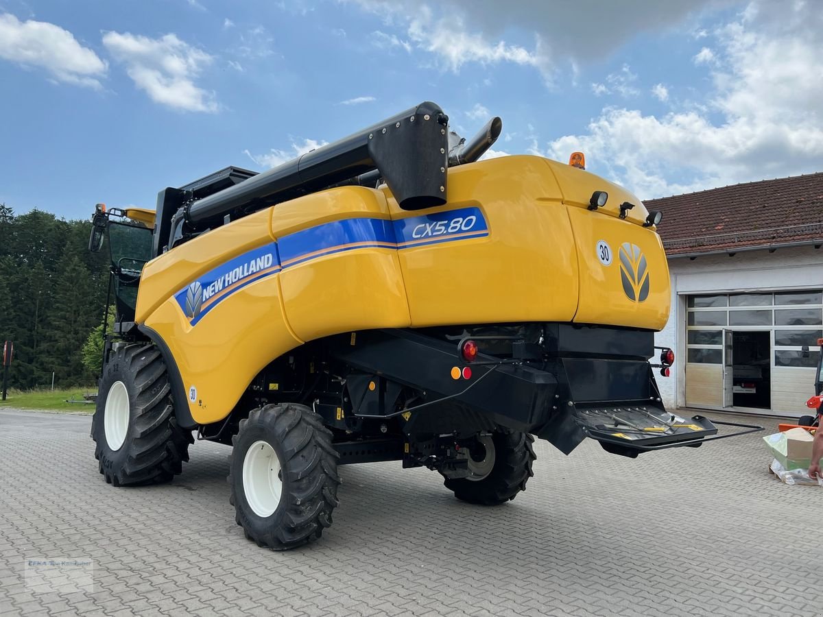 Mähdrescher of the type New Holland CX 5.80, Gebrauchtmaschine in Erlbach (Picture 5)