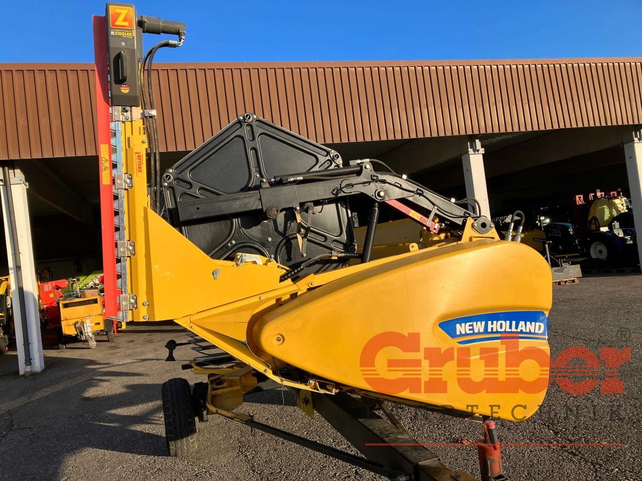 Mähdrescher des Typs New Holland CX 5.90 T4B, Gebrauchtmaschine in Ampfing (Bild 18)