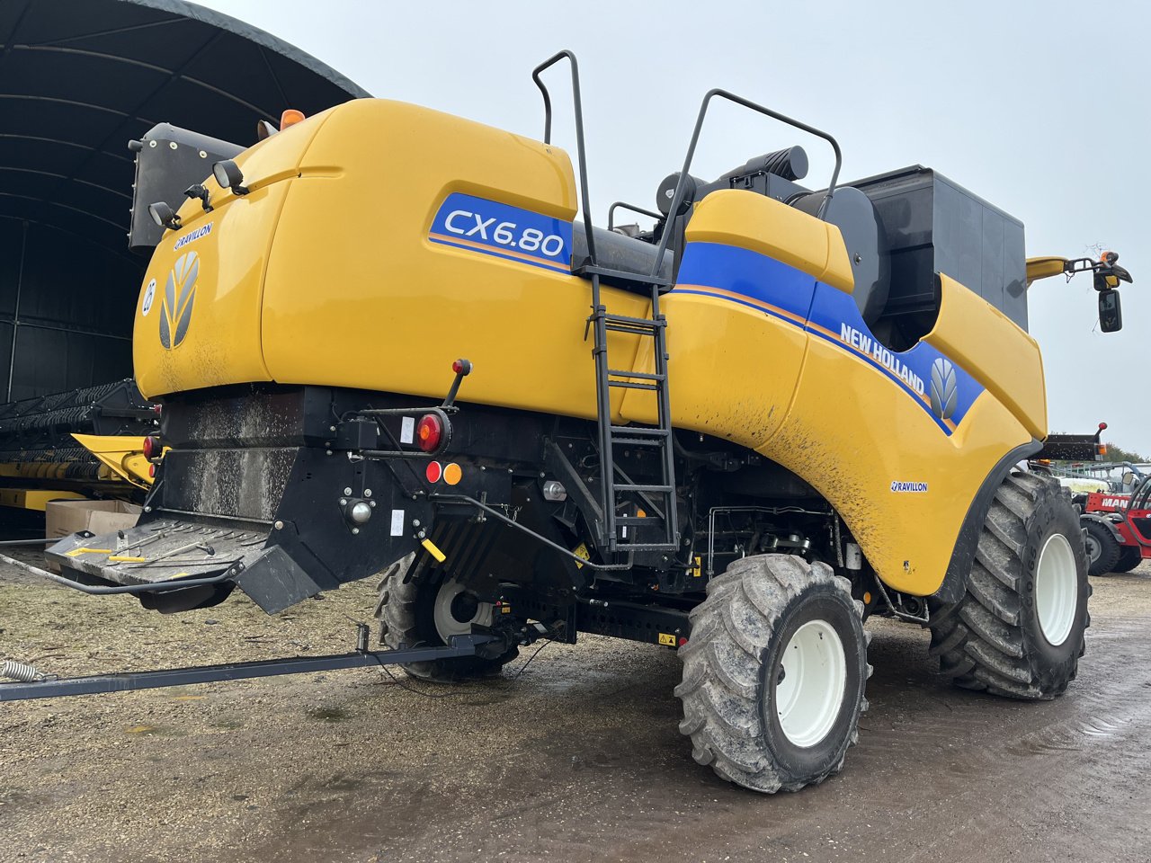 Mähdrescher of the type New Holland CX 6,80, Gebrauchtmaschine in VERT TOULON (Picture 5)