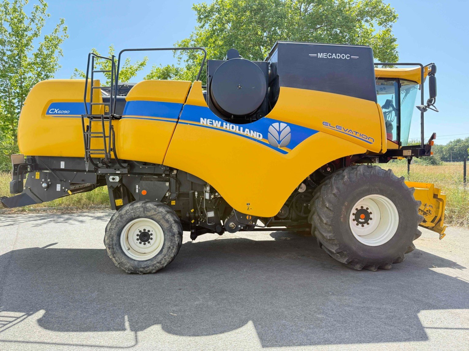 Mähdrescher typu New Holland CX 6090, Gebrauchtmaschine v L'Isle-en-Dodon (Obrázek 7)
