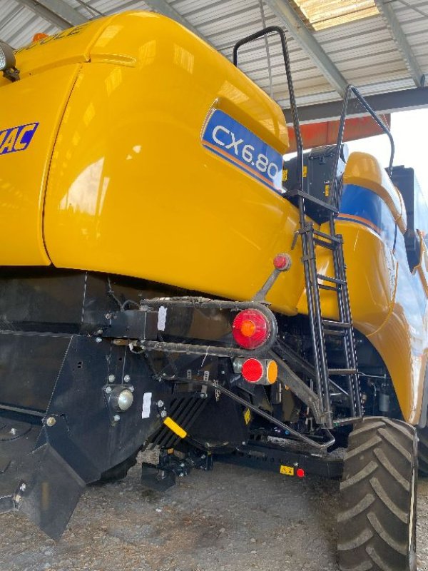 Mähdrescher del tipo New Holland CX 6.80, Gebrauchtmaschine In CHATEAUBRIANT CEDEX (Immagine 3)
