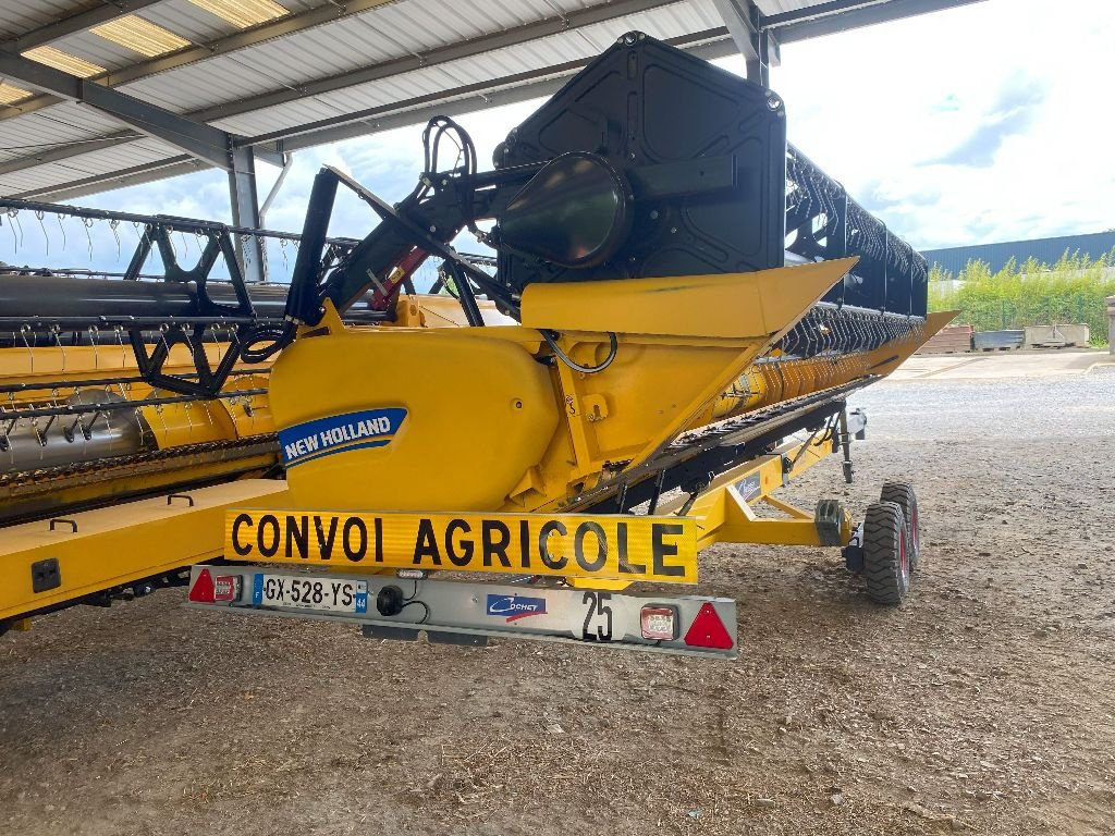 Mähdrescher del tipo New Holland CX 6.80, Gebrauchtmaschine In CHATEAUBRIANT CEDEX (Immagine 10)