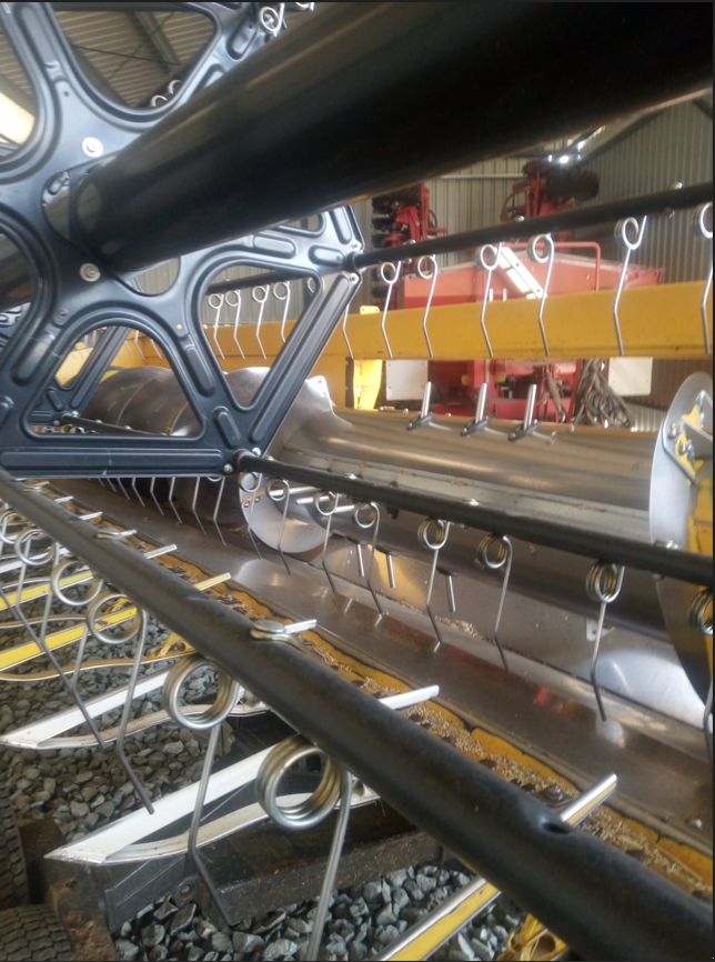 Mähdrescher des Typs New Holland CX 6.80, Gebrauchtmaschine in Orţişoara (Bild 6)