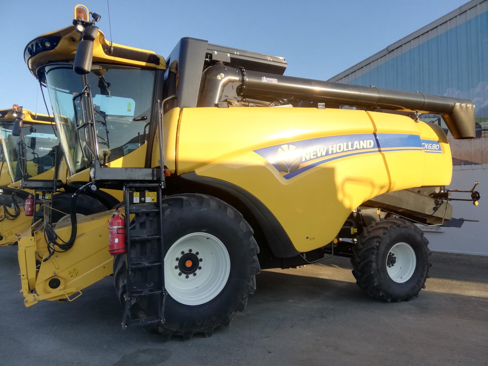 Mähdrescher del tipo New Holland CX 6.80, Gebrauchtmaschine In TREMEUR (Immagine 2)
