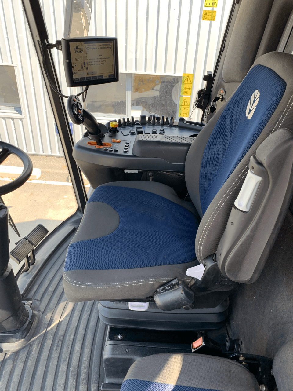 Mähdrescher типа New Holland CX 6.80, Gebrauchtmaschine в TREMEUR (Фотография 11)