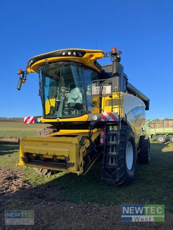 Mähdrescher tip New Holland CX 6.90, Gebrauchtmaschine in Einbeck-Dassensen (Poză 4)