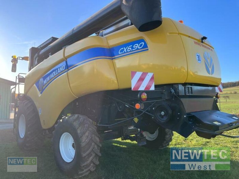 Mähdrescher tip New Holland CX 6.90, Gebrauchtmaschine in Einbeck-Dassensen (Poză 2)
