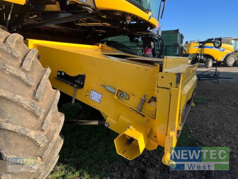 Mähdrescher tip New Holland CX 6.90, Gebrauchtmaschine in Einbeck-Dassensen (Poză 8)