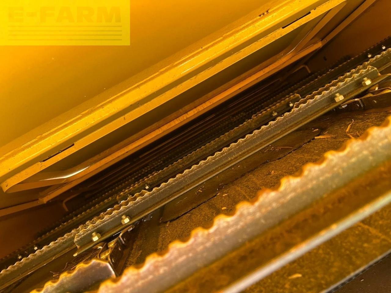 Mähdrescher Türe ait New Holland CX 6.90, Gebrauchtmaschine içinde Hamburg (resim 17)