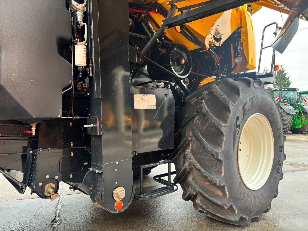Mähdrescher van het type New Holland CX 7.80, Gebrauchtmaschine in Baillonville (Foto 5)