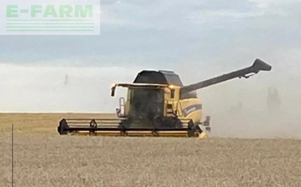 Mähdrescher des Typs New Holland CX 7.90, Gebrauchtmaschine in Hamburg (Bild 3)